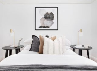 Pared back but oh so inviting. 
Layers. Textures. Neutrals.

Gorgeous cushions from @eadie_lifestyle 

#studiofinteriorstylists
#interiordesign#interiorstyling
#homestyling#homestaging
#propertystyling
#propertystylingsydney 
#bedroomstyling#bedroom
#interiors#styletosell
#interni#intérieur